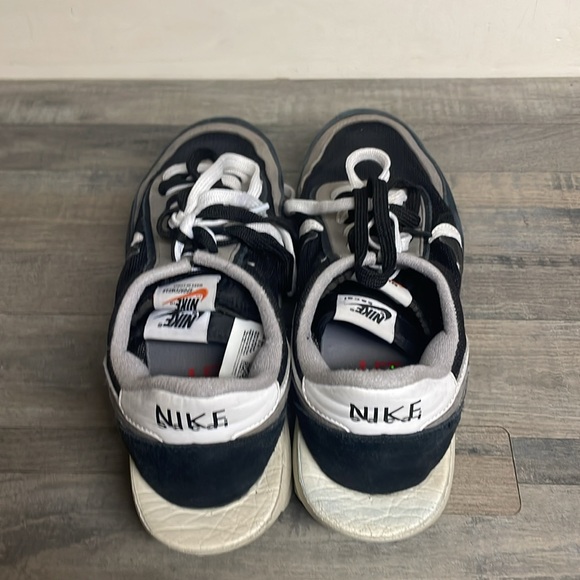 Nike sneakers, white and black used size 11 - Picture 4 of 6